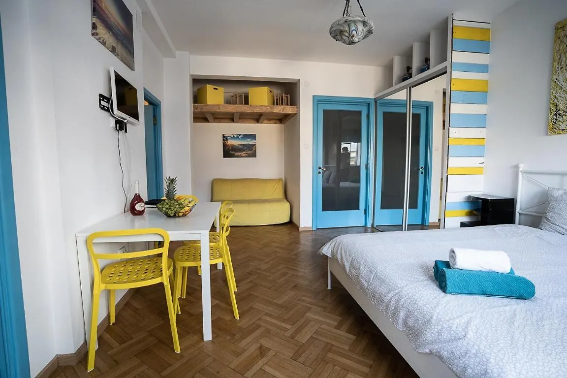 Central Studio At Cismigiu Park Apartment Bucharest 0*,