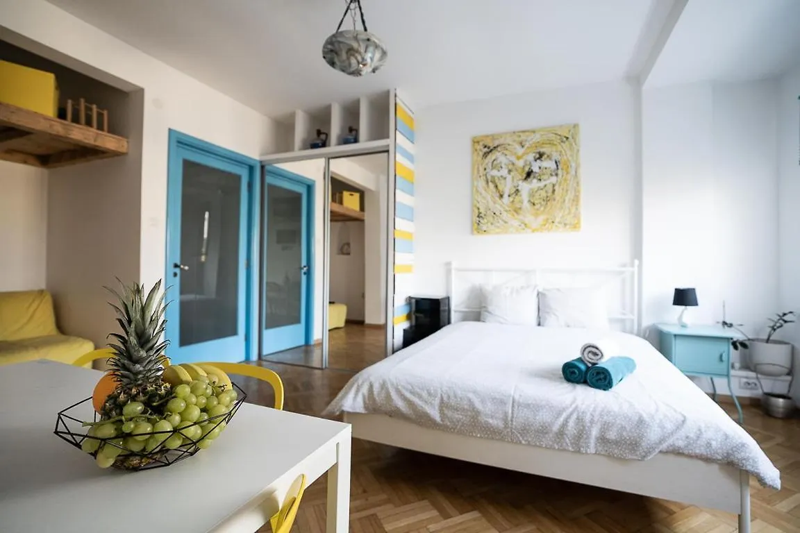 Central Studio At Cismigiu Park Apartment Bucharest