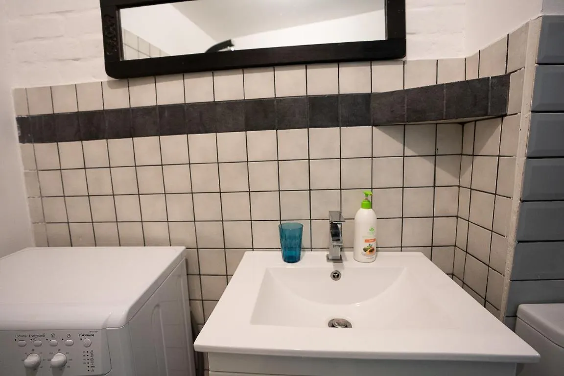 Central Studio At Cismigiu Park Apartment Bucharest